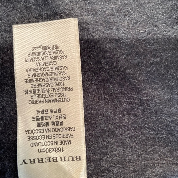Authentic Burberry Cashmere scarf,  gray, excellent condition. - Picture 2 of 5